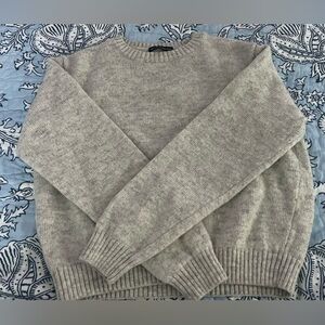 Brandy Melville sweater